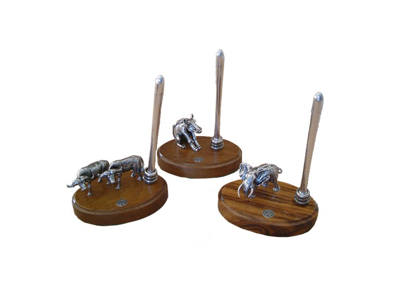 A00019 - Warthog - pen not included A00019 - Warthog - pen not included