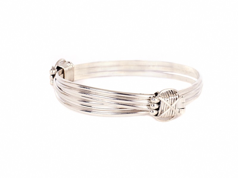 3 SILVER STRAND BRACELET WITH 2 SILVER KNOTS 3 SILVER STRAND BRACELET WITH 2 SILVER KNOTS